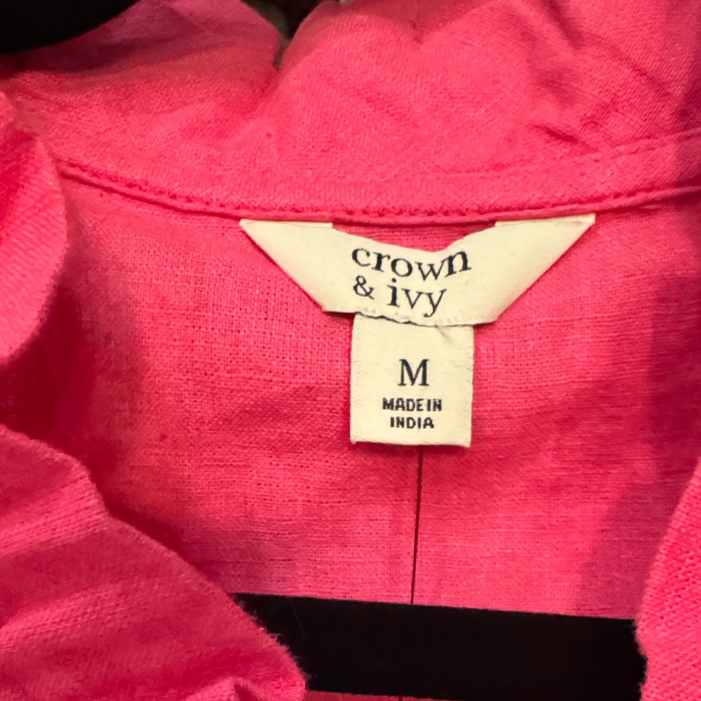 crown & ivy Sleeveless Ruffle V-Neck Top in Hot Pink - Picture 3 of 5
